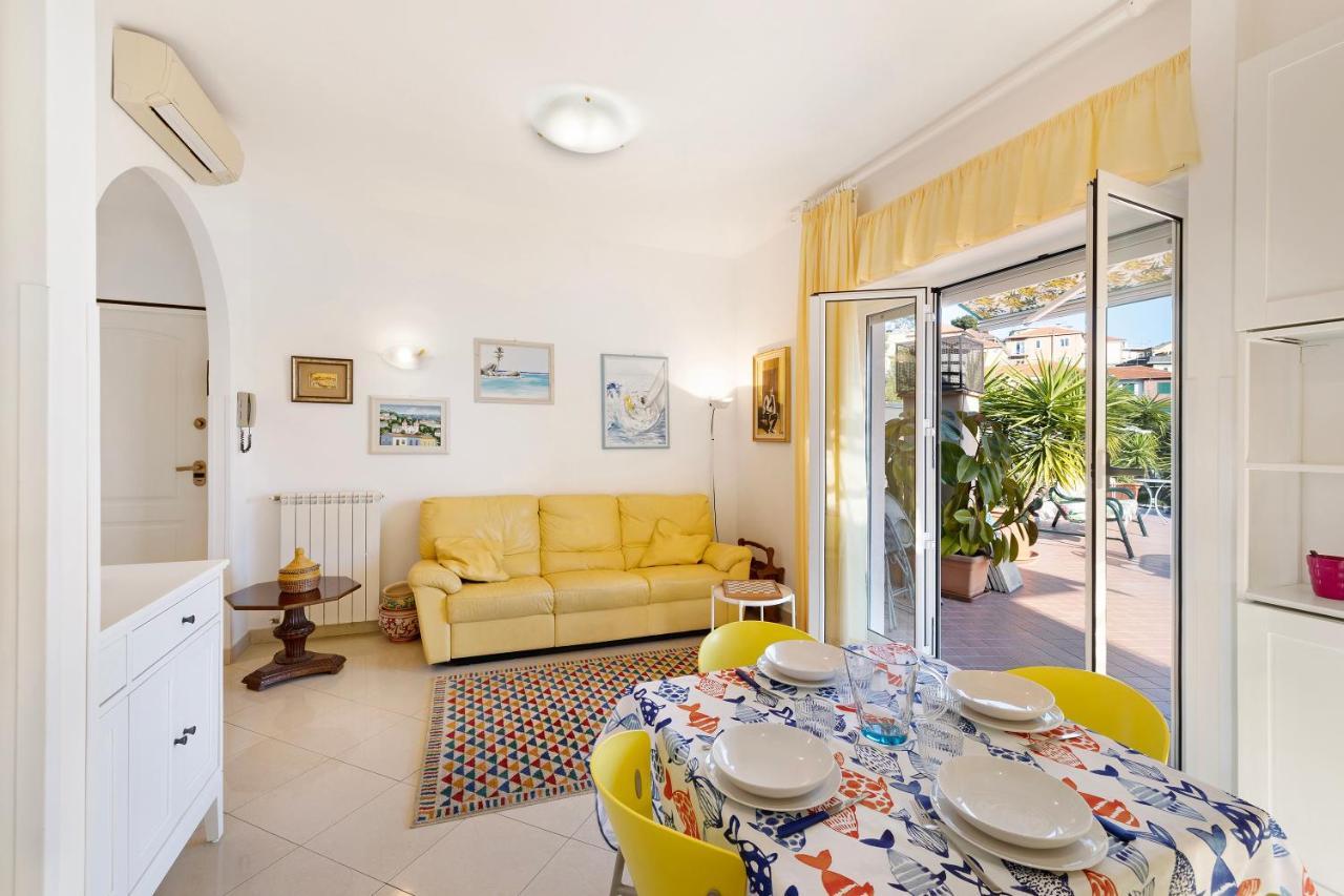 Attico Cielo E Mare Apartment Spotorno Exterior photo
